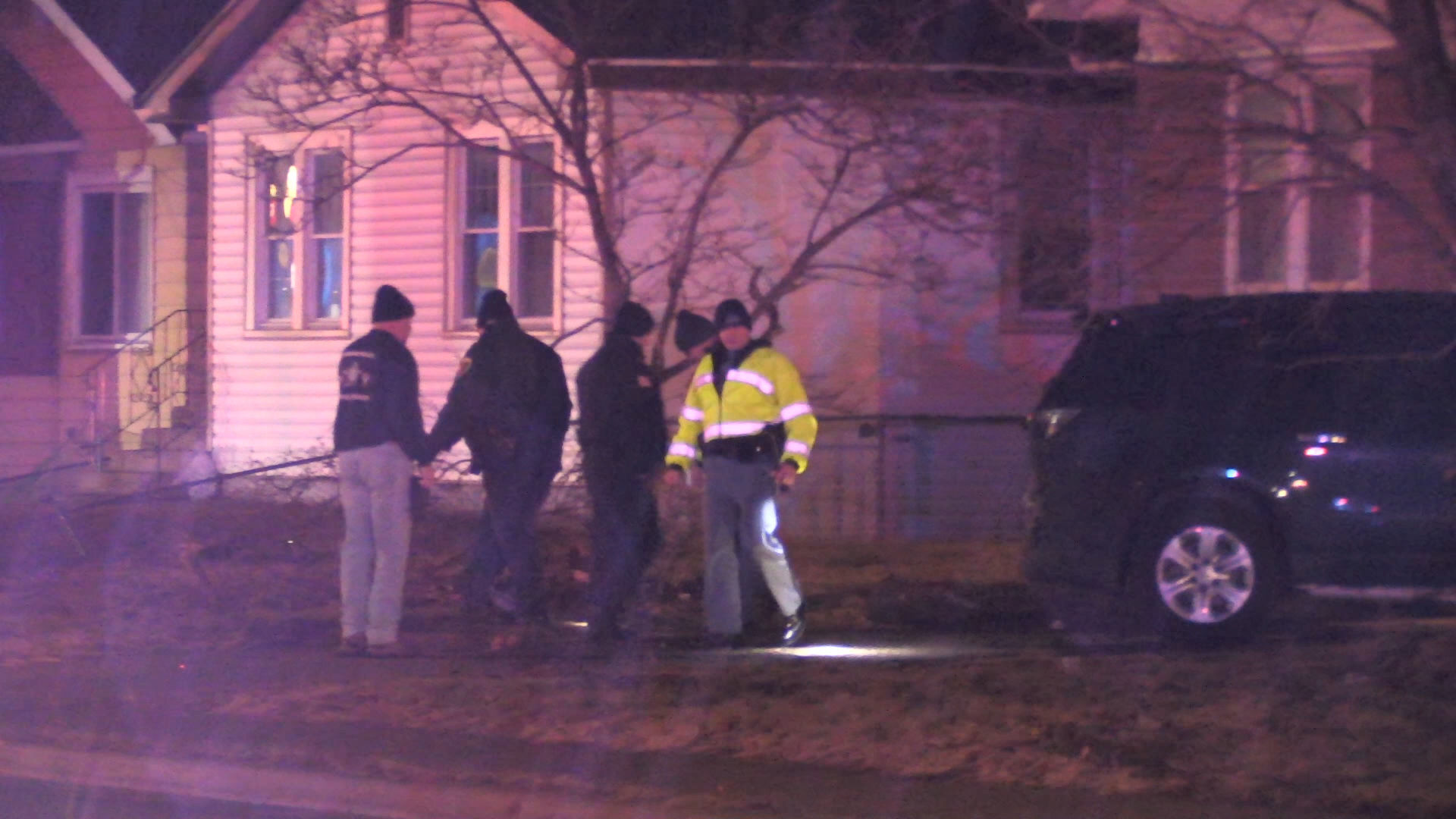 Coroner on scene of wreck in Hammond